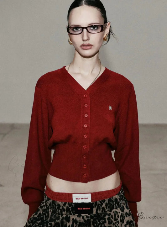 Vintage Embroidered Round Neck Cardigan Red / S