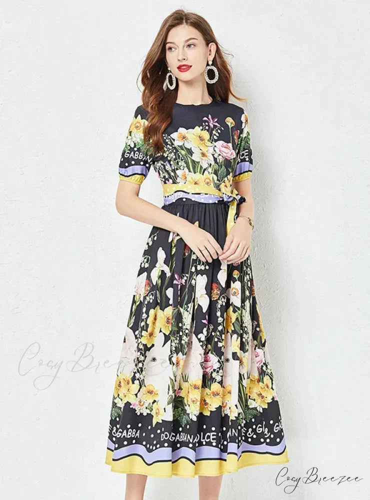 Vintage Short-Sleeve Printed Dress with Round Neck