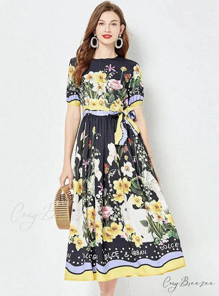 Vintage Short-Sleeve Printed Dress with Round Neck