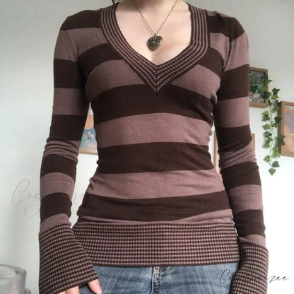 Vintage Striped V-Neck Long Sleeve Knit Crop Top Dark Brown / S knittop-250126