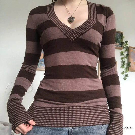 Vintage Striped V-Neck Long Sleeve Knit Crop Top knittop-250126