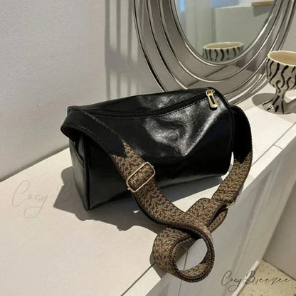 Vintage Wide Strap Crossbody Shoulder Bag Black shoulder-250126