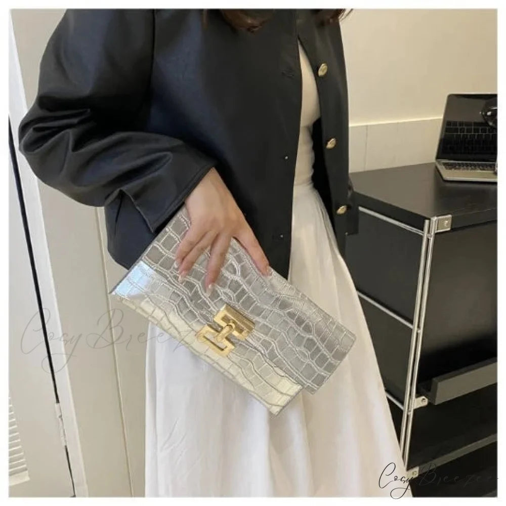White Evening Banquet Clutch 29X16cm / Silver wristlet-250126
