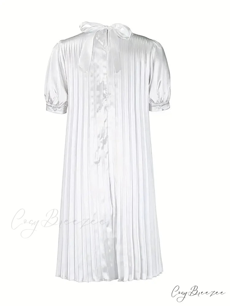 White Pleats Dress - Casual Short Sleeve Crew Neck M / Red