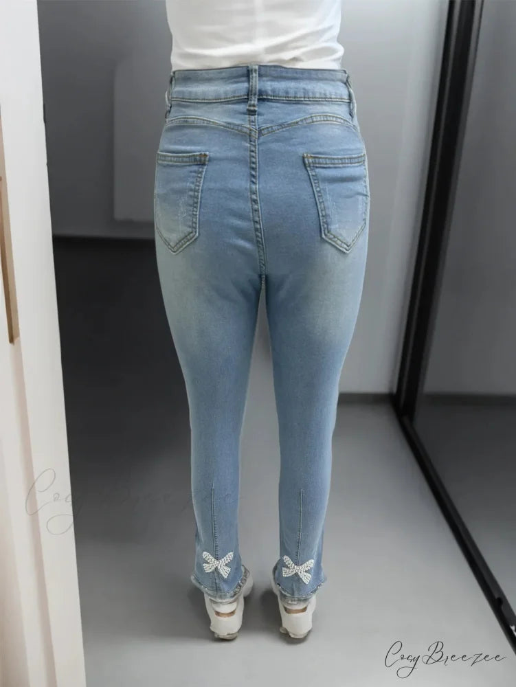 Women’s Blue High-Stretch Skinny with Faux Pearl Decor and Slim Fit - Stylish and Comfortable Denim Jean