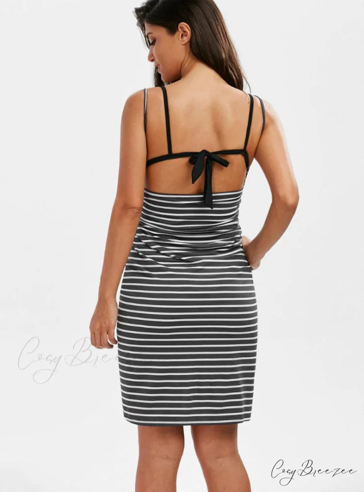 Women’s Knee-length Striped Dress with V-neck and Spaghetti Straps M / Black