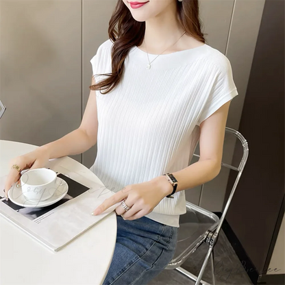 Women’s Short-Sleeved Silk Knitted Bat-Sleeved Sweater Ice Black Top