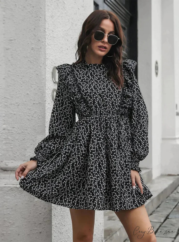 Wood Ear Collar Long Sleeve Printed Dress with Ruffled Detail L / WHITE